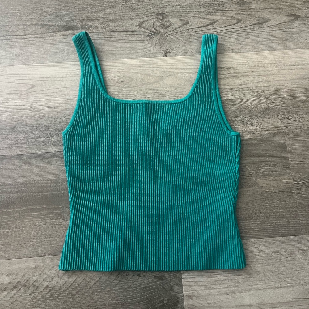 Aritzia Babaton Sculpt Knit squareneck tank